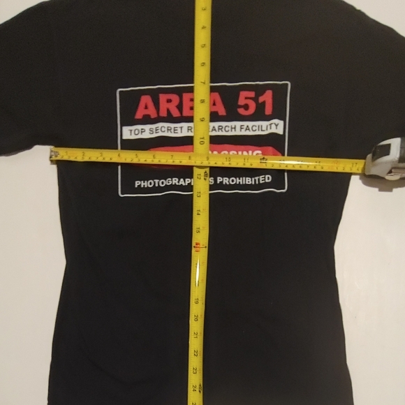 Area 51 Top Secret Research Facility Photography is Prohibited Tee Small - Picture 3 of 6